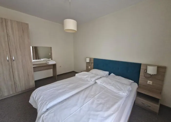 Sun Travel Sunny Apartment