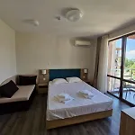 Sun Travel Sunny 아파트 써니비치